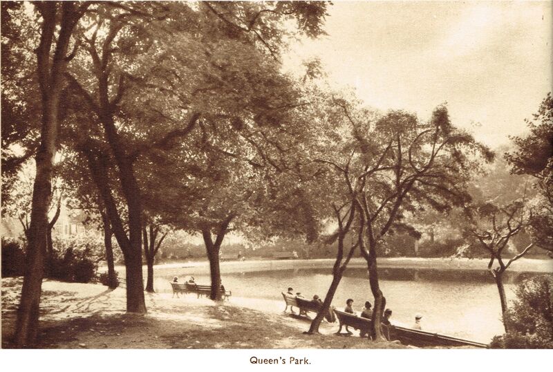 File:Lake, Queens Park (BrightonHbk 1935).jpg