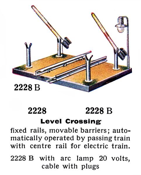 File:Level Crossing, Märklin 2228-B (MarklinCat 1936).jpg
