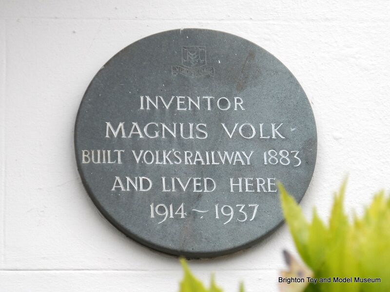 File:Magnus Volk plaque, Dyke Road.jpg
