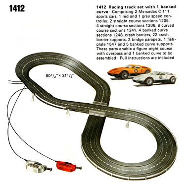 1973: Racing Track Set 1412 with one banked curve