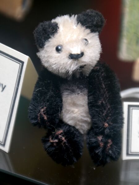 File:Miniature Panda Bear (Schuco).jpg