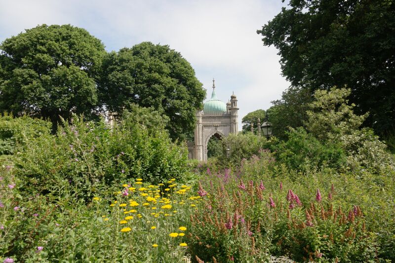 File:Pavilion Gardens, with North Gate.jpg