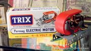 Permag electric motor with box (Trix).jpg