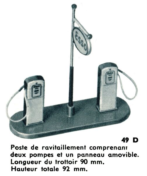 File:Petrol Pumps, Dinky Toys Fr 49 D (MCatFr 1957).jpg