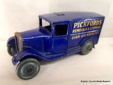 Pickfords Delivery Van, Dinky Toys 28b