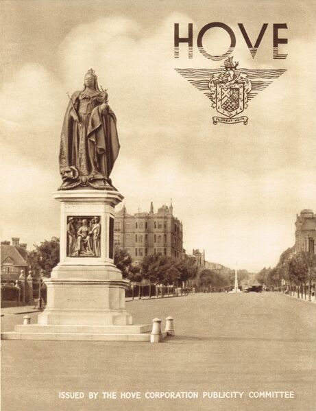 File:Queen Victoria Memorial statue, Sir Thomas Brock, Hove (HoveIG 1936).jpg