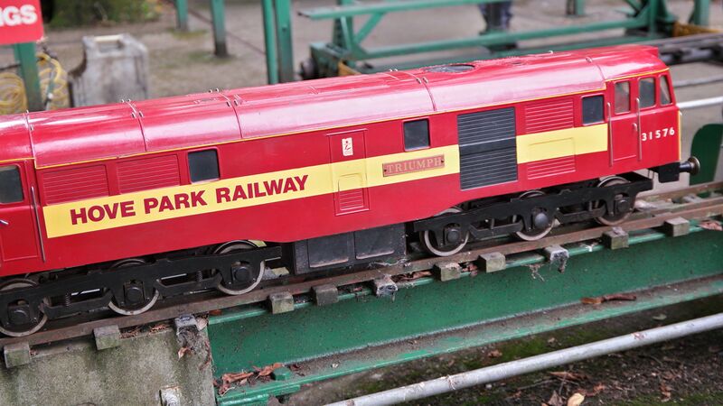 File:Red Loco Triumph 31576 (Hove Park Railway 2018).jpg
