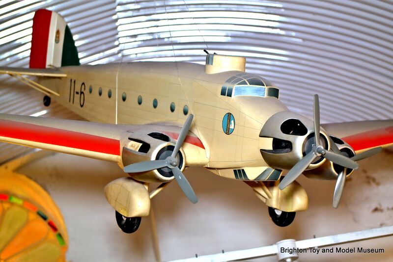 File:Savoia-Marchetti SM-81 Pipistrello radio-controlled trimotor aeroplane (Denis Hefford).jpg