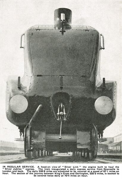 File:Silver Link head-on, Silver Jubilee train (RWW 1936).jpg