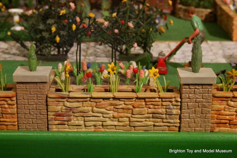 File:Stone Wall, Britains Floral Garden (BTMM 2021).jpg