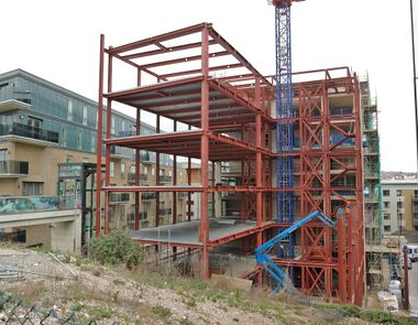 Structural steelwork: modern building work alongside Brighton Station, 2016