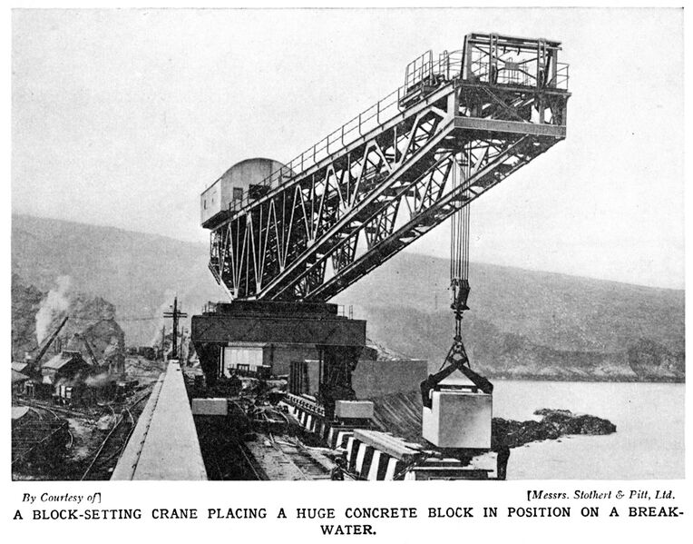 File:Titan Block-Setting Crane (StothertAndPitt 1930s).jpg