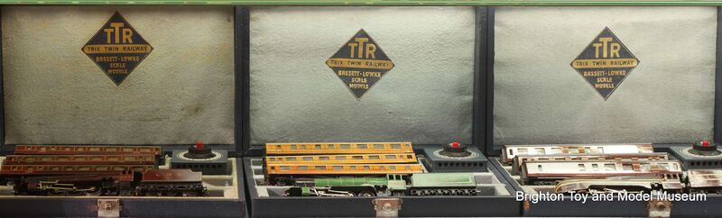 File:Trix Twin Railways presentation sets.jpg