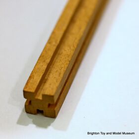 Mobaco hardwood grooved vertical wooden column